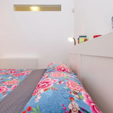 Quiet House In A Lively Area! Apartament
