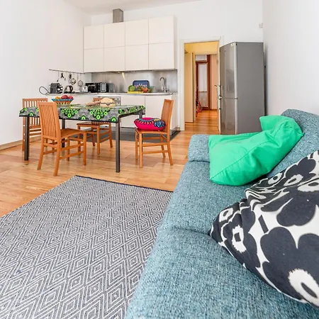 Quiet House In A Lively Area! Apartament *