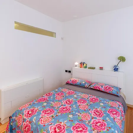 Apartament Quiet House In A Lively Area! *